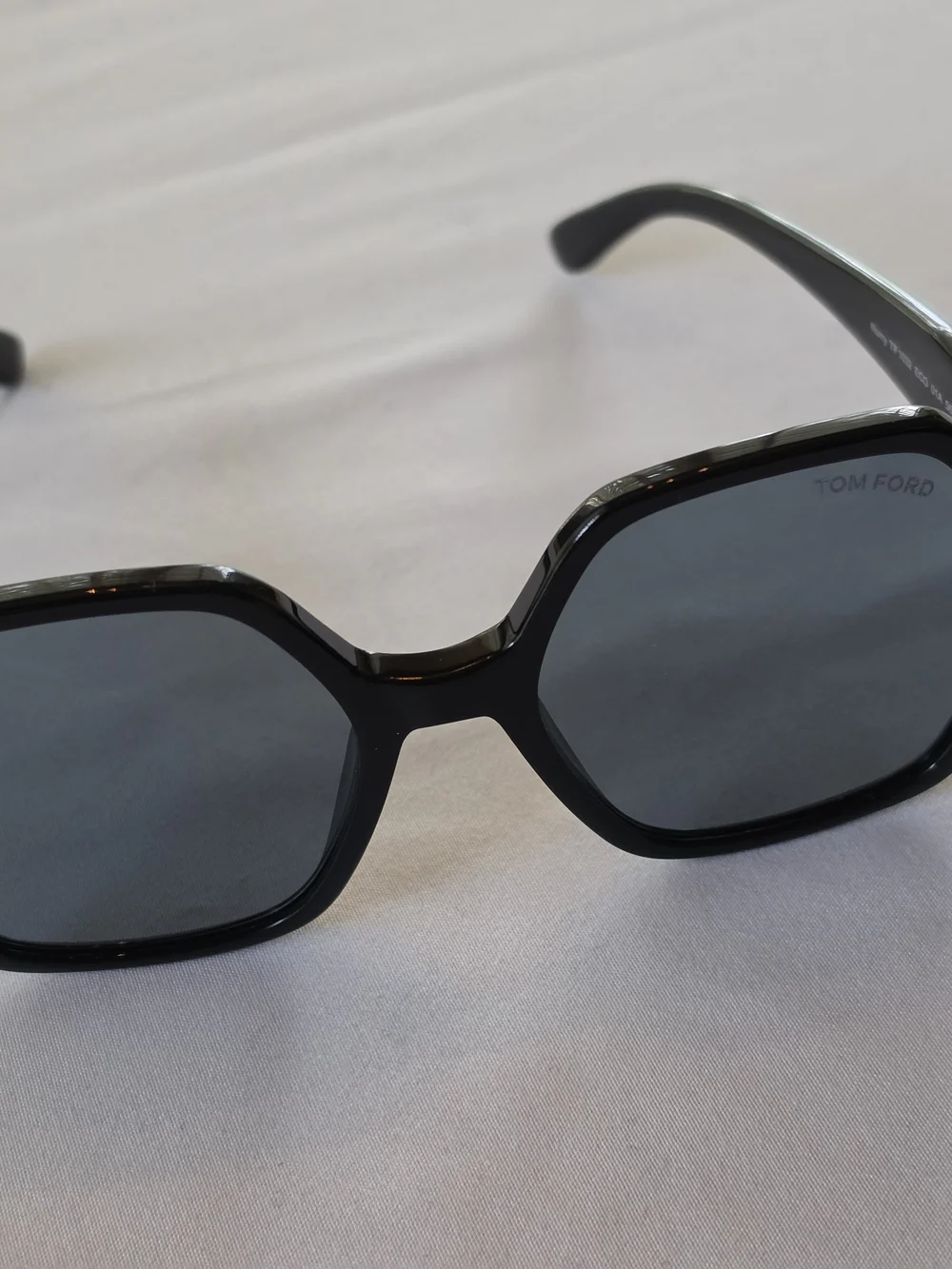 Tom Ford Black Oversized Women's Sunglasses
